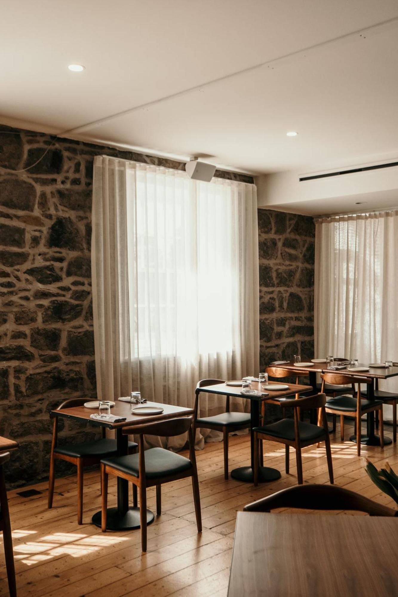The Oak & Anchor Hotel Port Fairy Bagian luar foto Restaurant interior