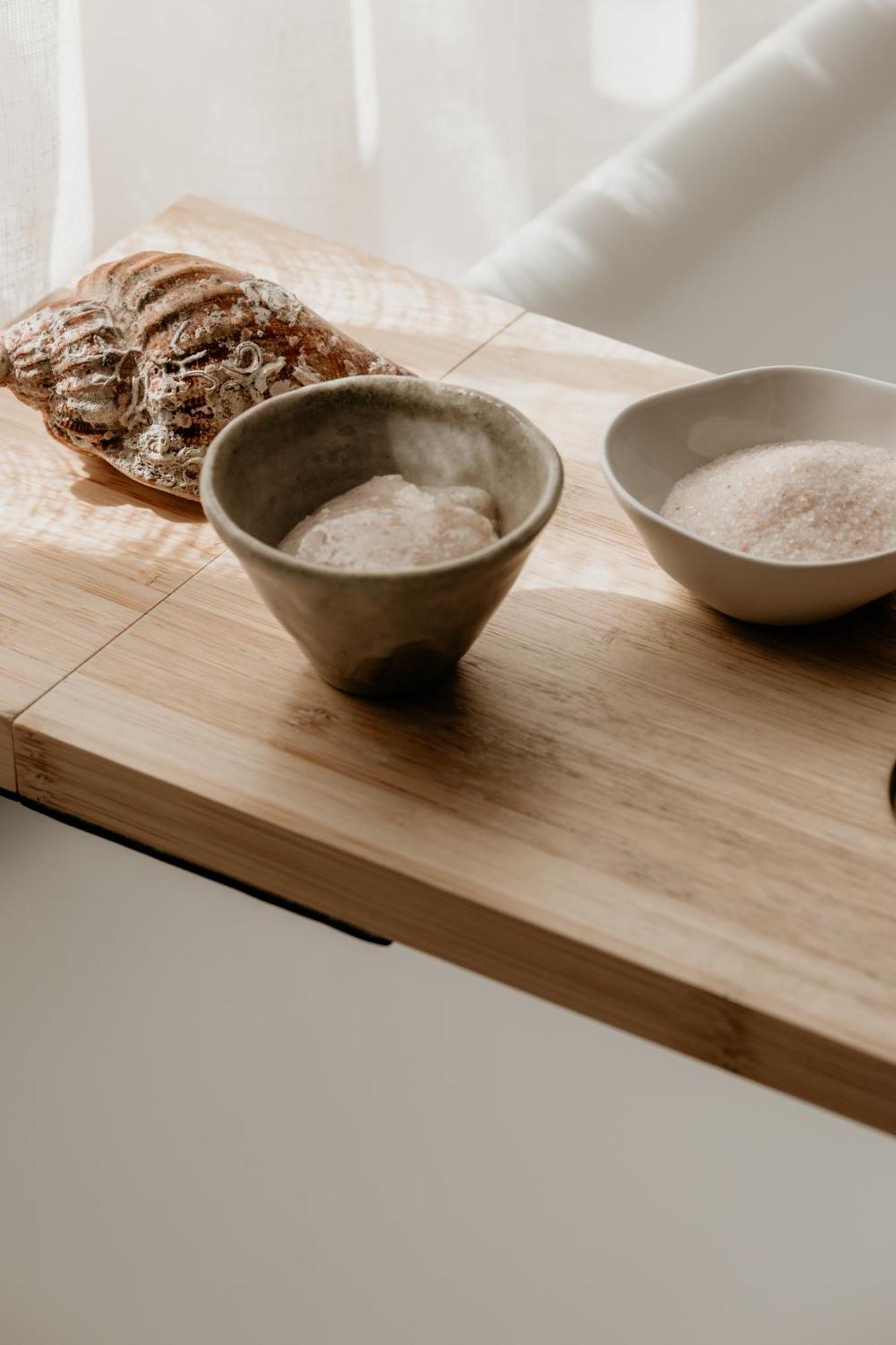 The Oak & Anchor Hotel Port Fairy Bagian luar foto Bath salts