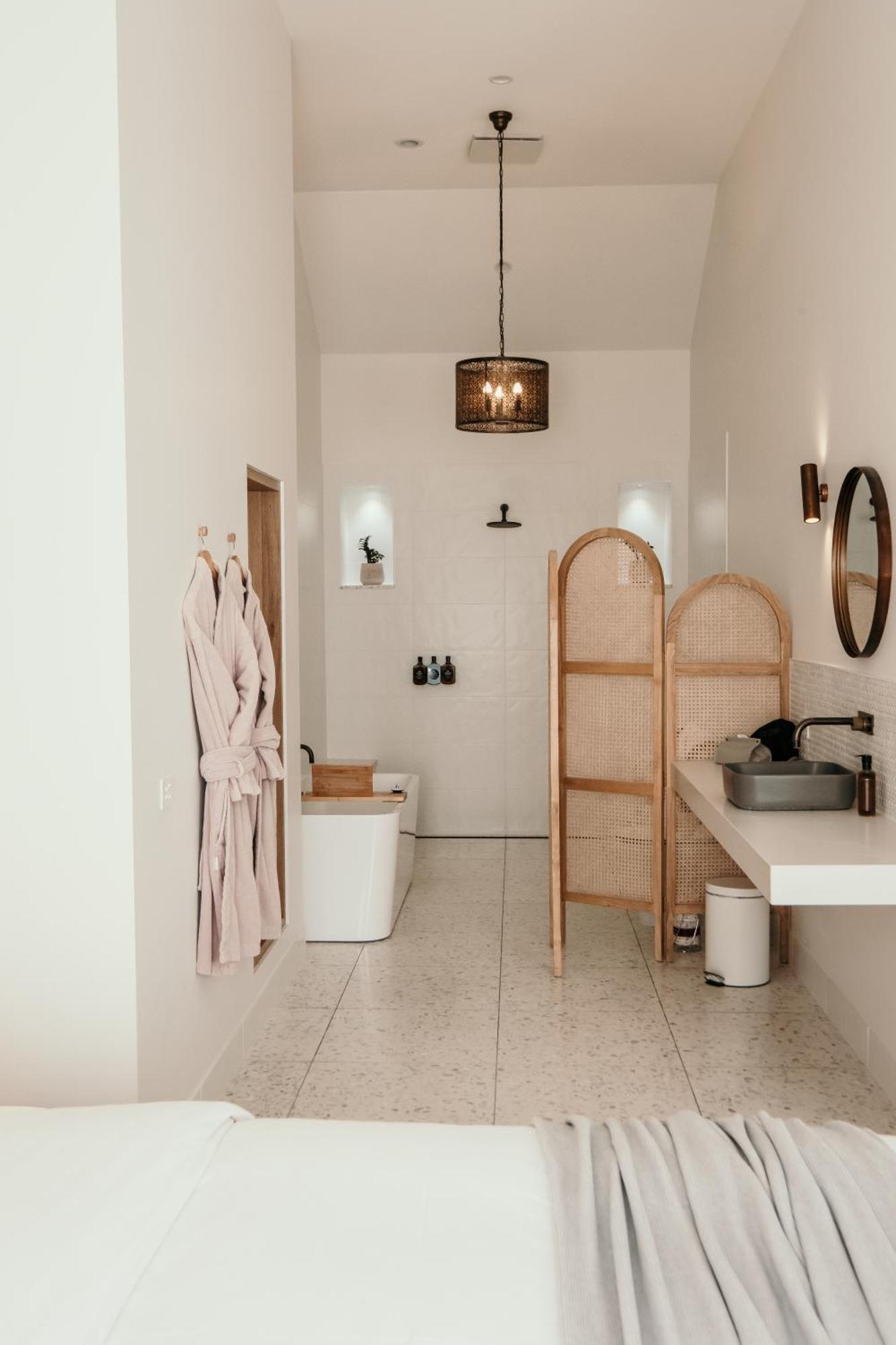 The Oak & Anchor Hotel Port Fairy Bagian luar foto Bathroom